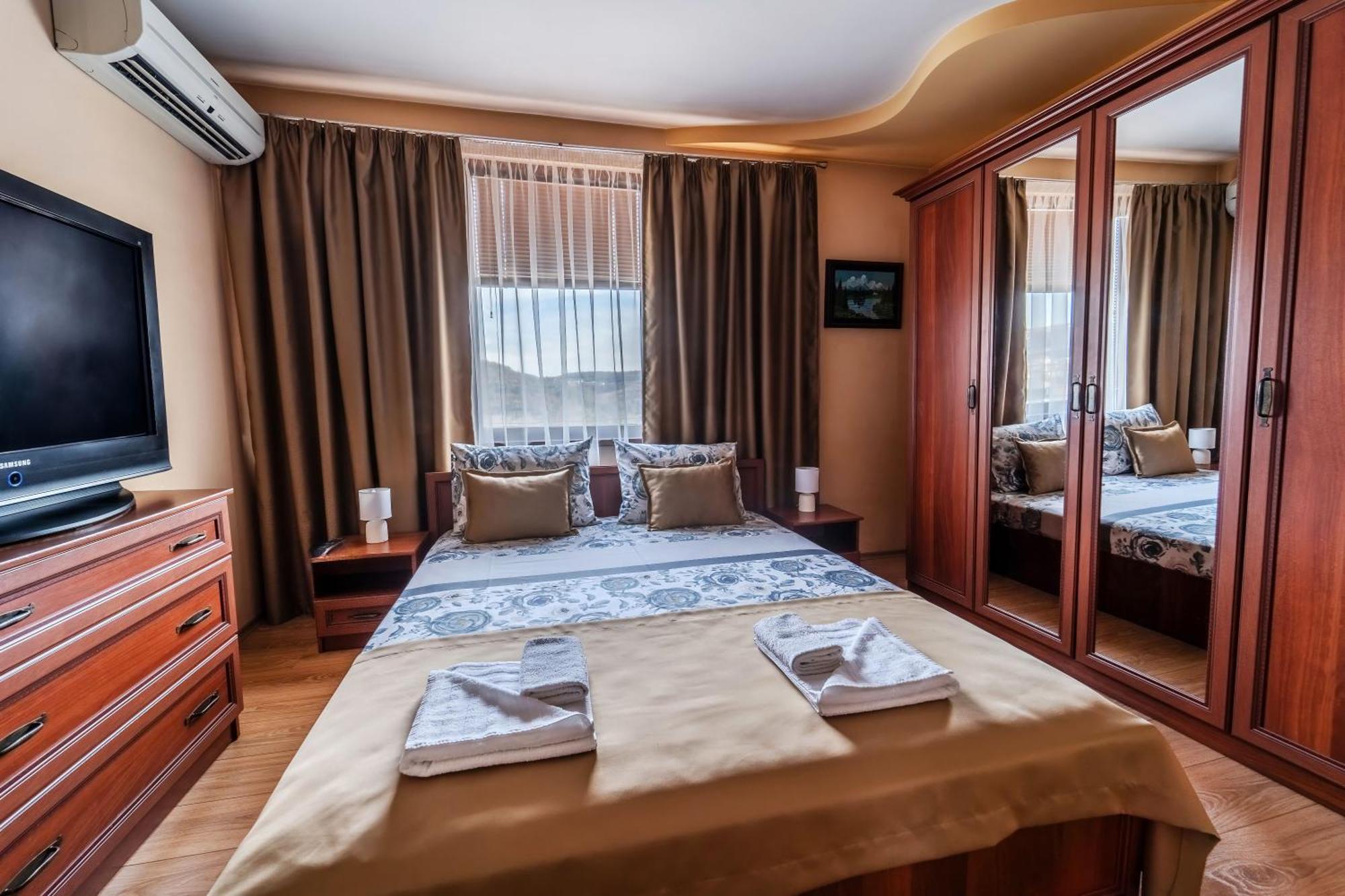 Апартамент Грация Veliko Tŭrnovo Exterior foto